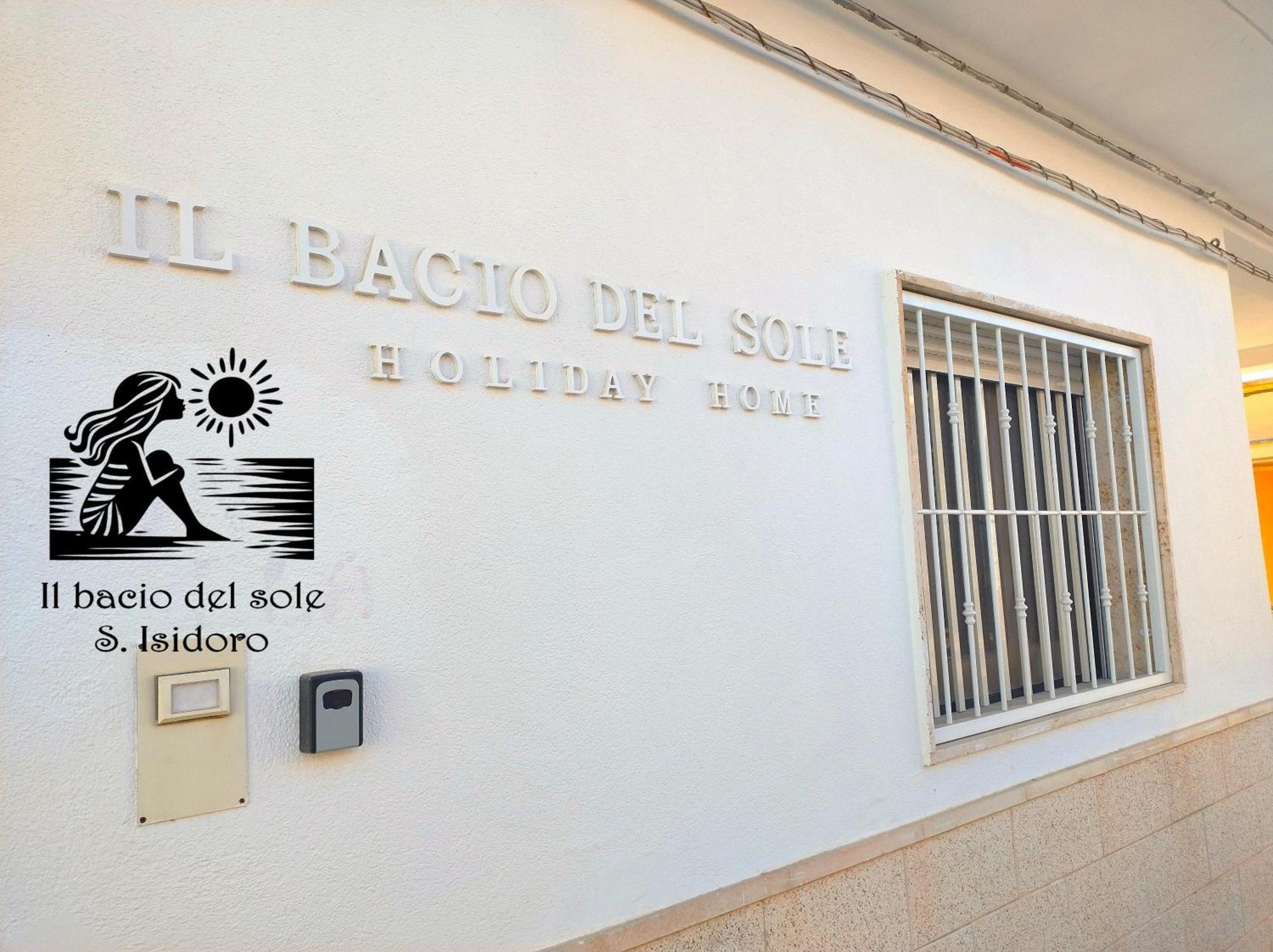 Il Bacio Del Sole - S. Isidoro Apartment